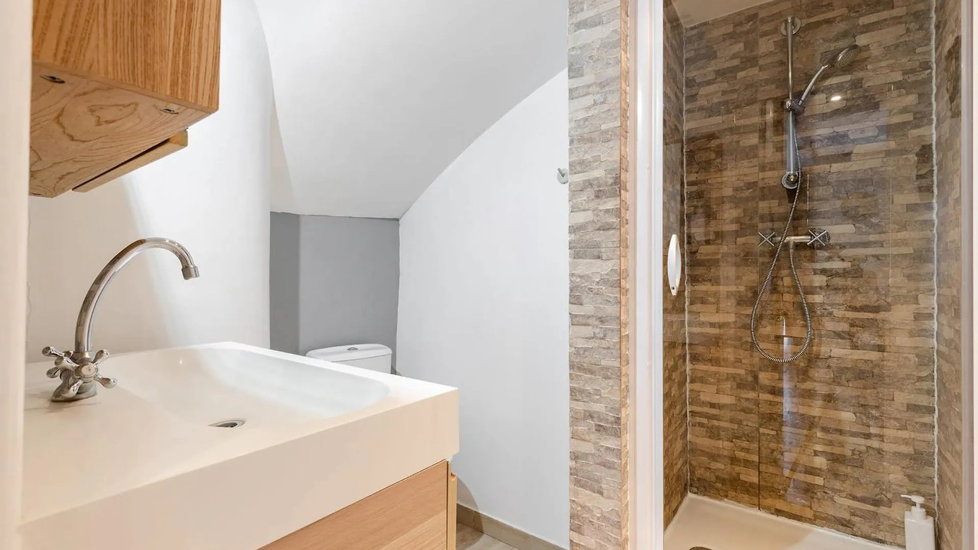 Apartment Eiffel Tower & Champ De Mars - Cityapartmentstay Paris
