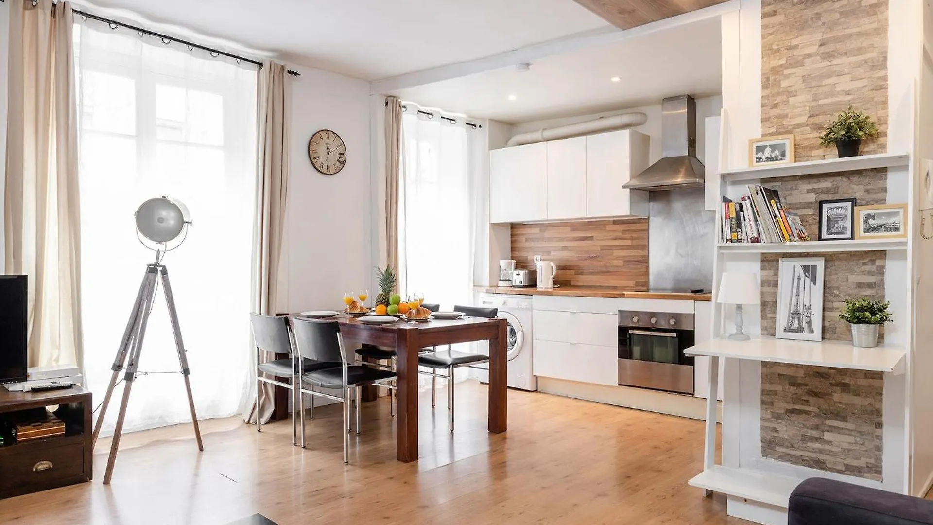 Apartment Eiffel Tower & Champ De Mars - Cityapartmentstay Paris France